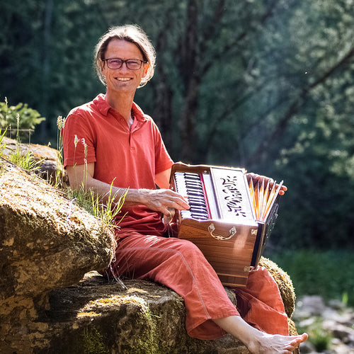 Das indische Harmonium im Bhakti Yoga